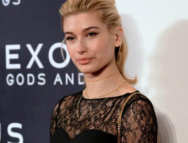 Hailey Baldwin: Η φωτογράφιση της πιο αισθησιακής γυναίκας για το 2017 (φωτό)